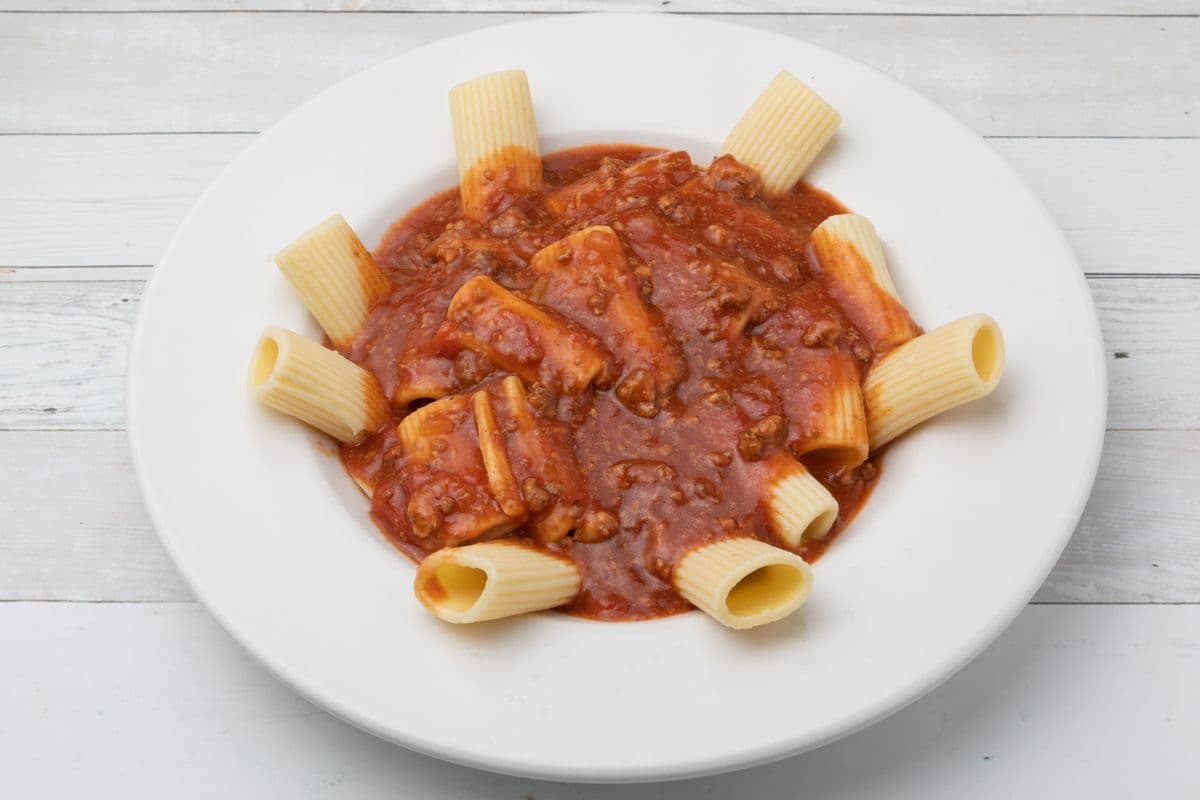 Rigatoni et sauce à la viande / Rigatoni Meat Sauce