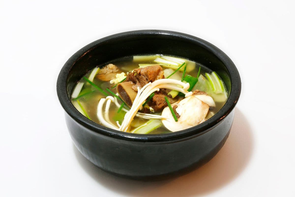 Kalbi Rib Soup (Kalbi Tang)