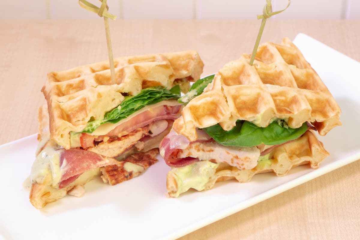 Outlaw Chicken Waffle
