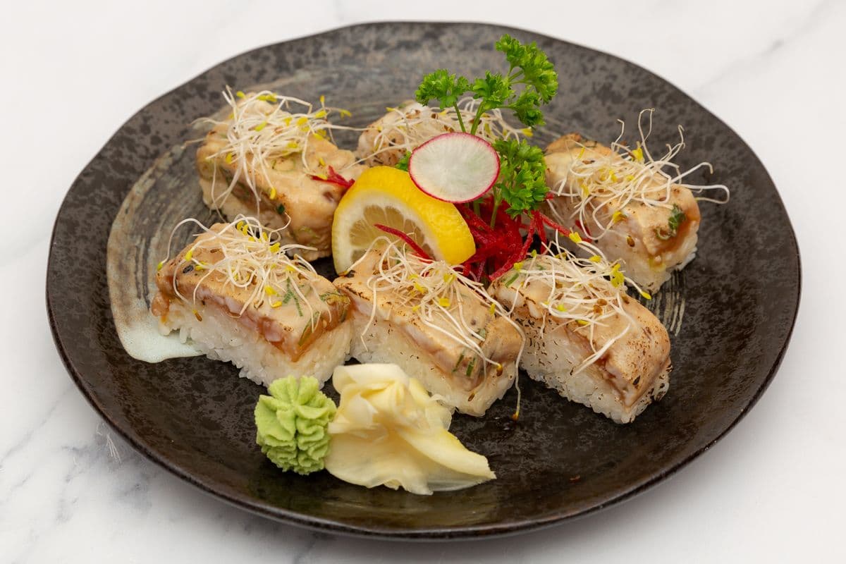 Tuna Poke Oshi Sushi