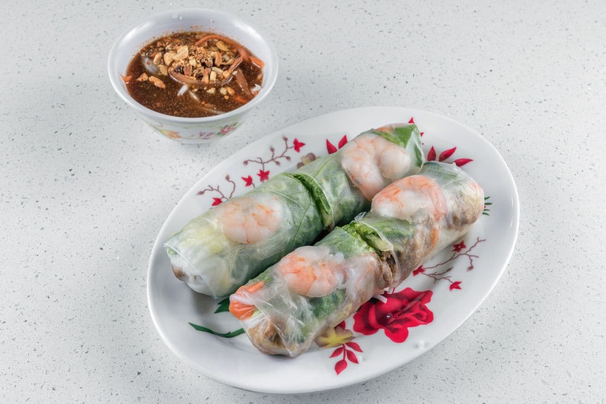 A2. Fresh Shrimp and Grilled Pork Rolls - Goi Cuon Tom and Thit Nuong (2 pcs)