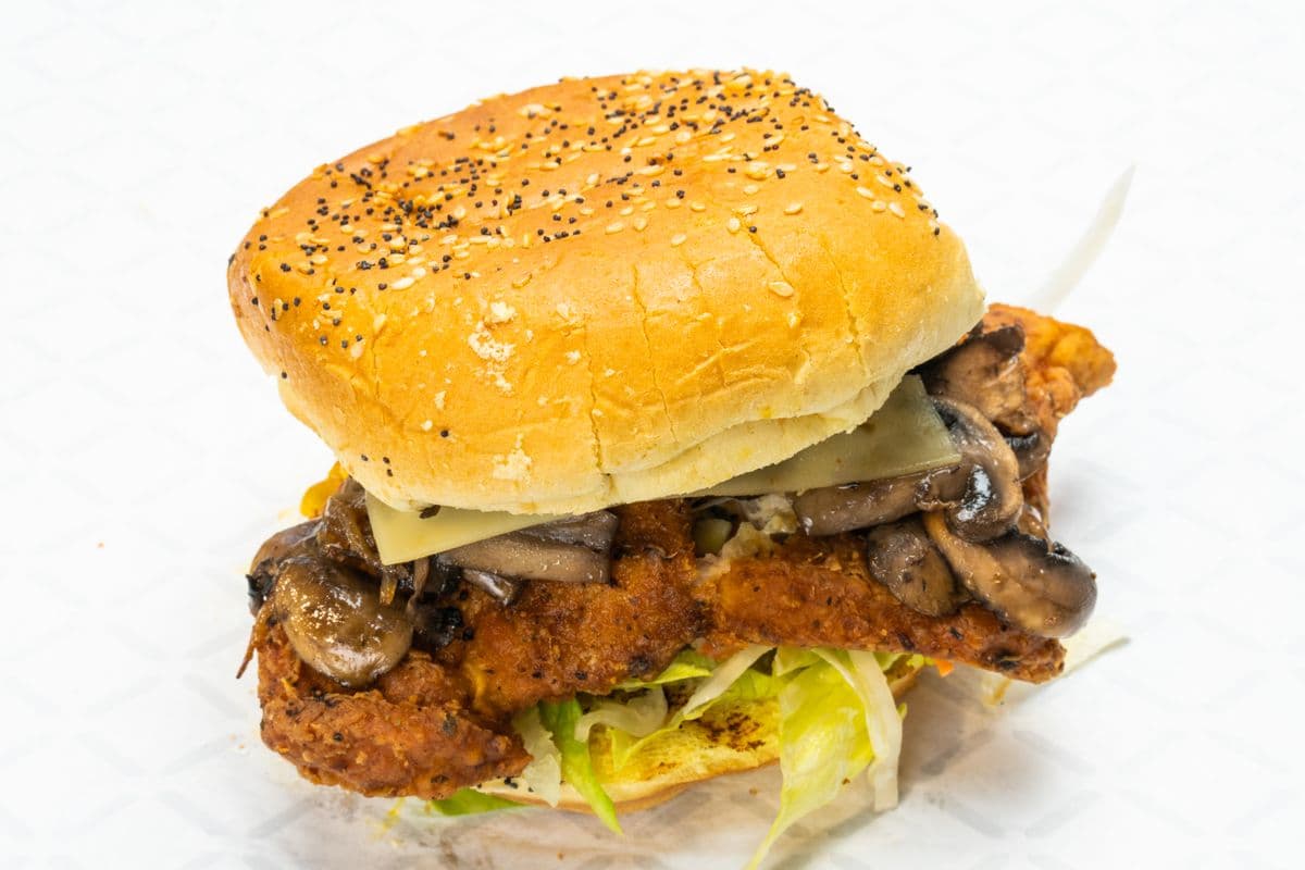 Crispy Chicken Burger (5 oz)