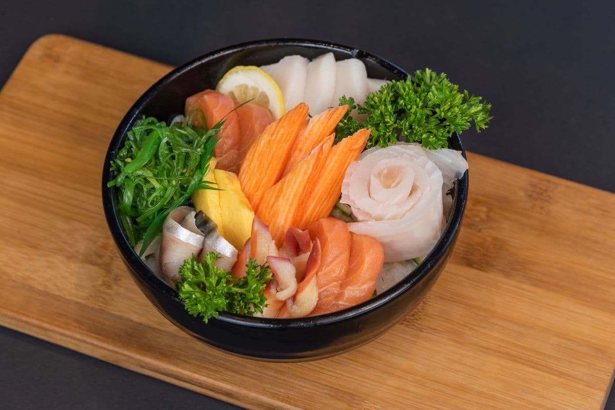 D04. Chirashi Don