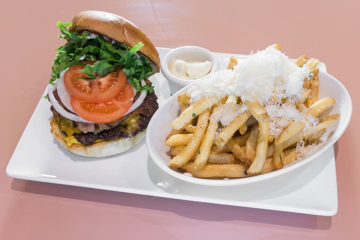 Belmont Classic Burger
