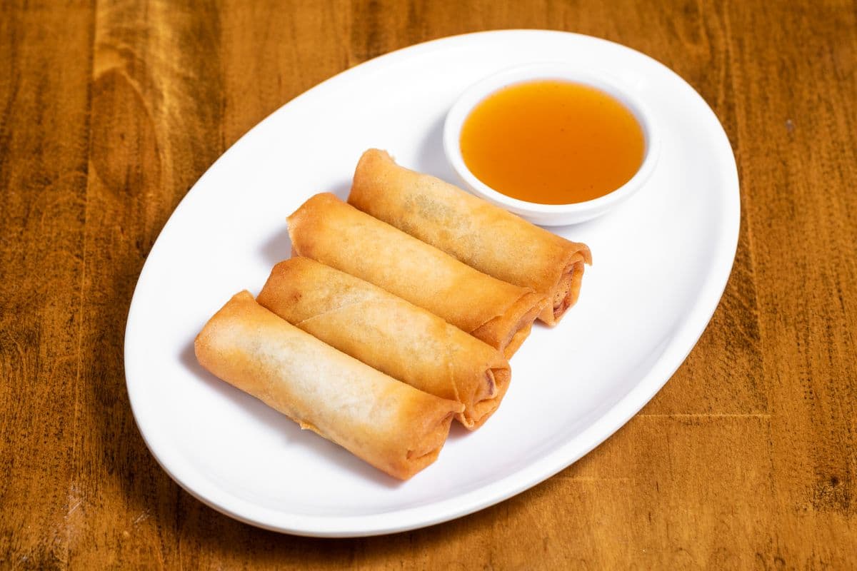 Veggie Spring Rolls (4pcs)