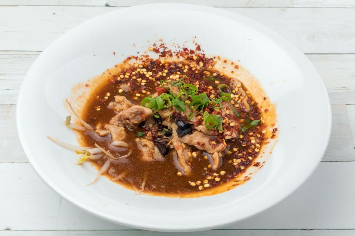 P02 - Tranches de porc à la soupe épicée / Sliced Pork in Chili Soup