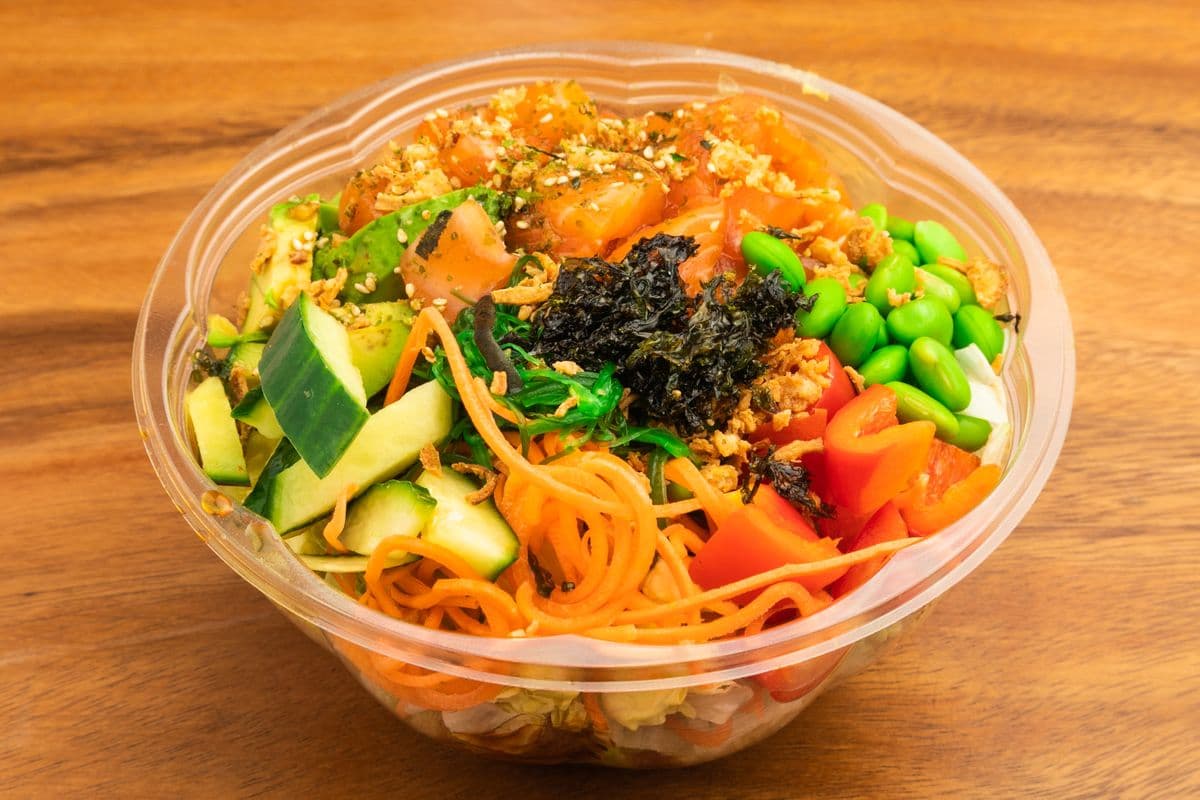 Bol Poké au saumon / Salmon Poke Bowl