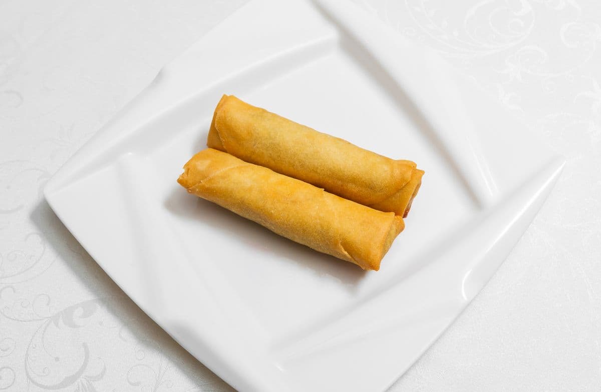 1. Vegetable Spring Rolls (2 pcs)