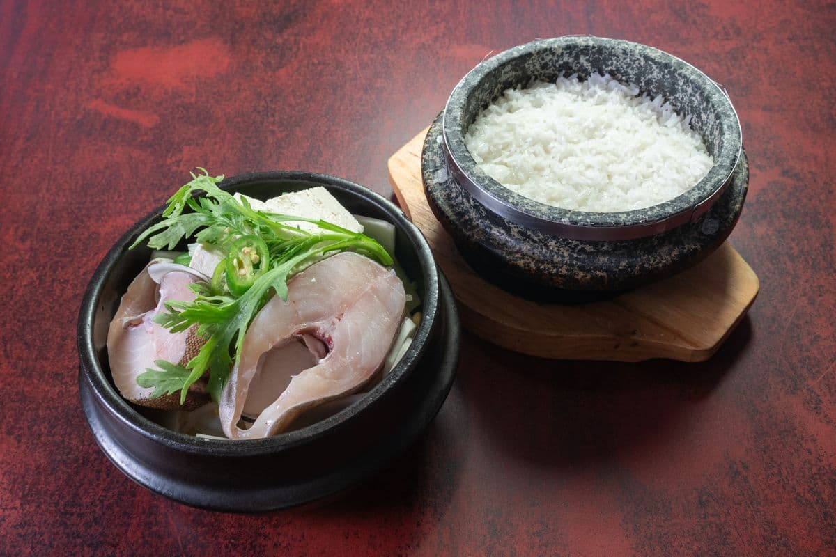 Codfish Soup with a Bowl of Rice / Dae-Gu Tang