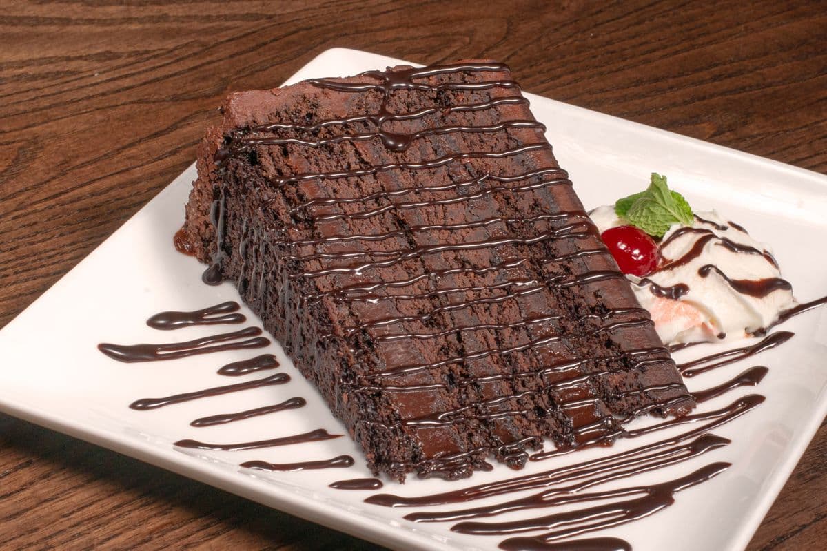 Fumaca Chocolate Cake