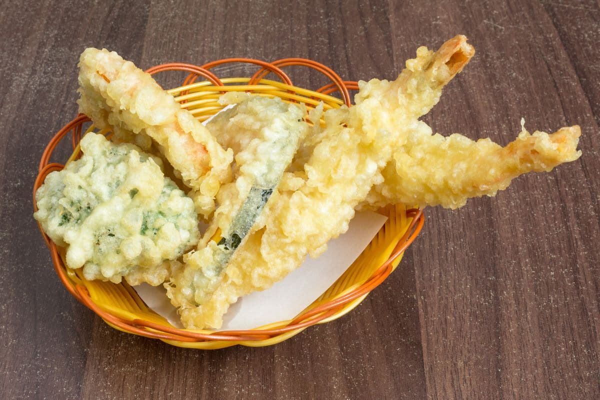 Half-Order Prawns and Veggie Tempura (5 pcs)