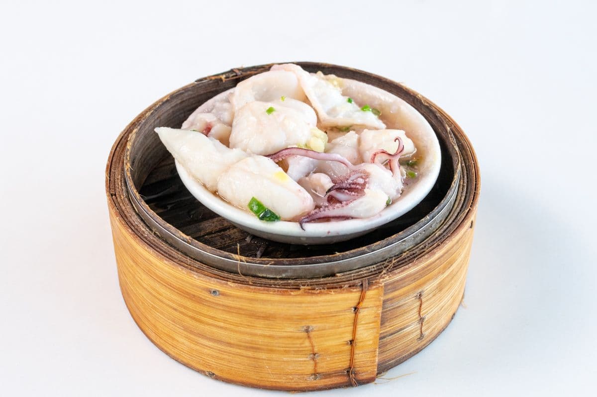 Steamed Squid with Onion