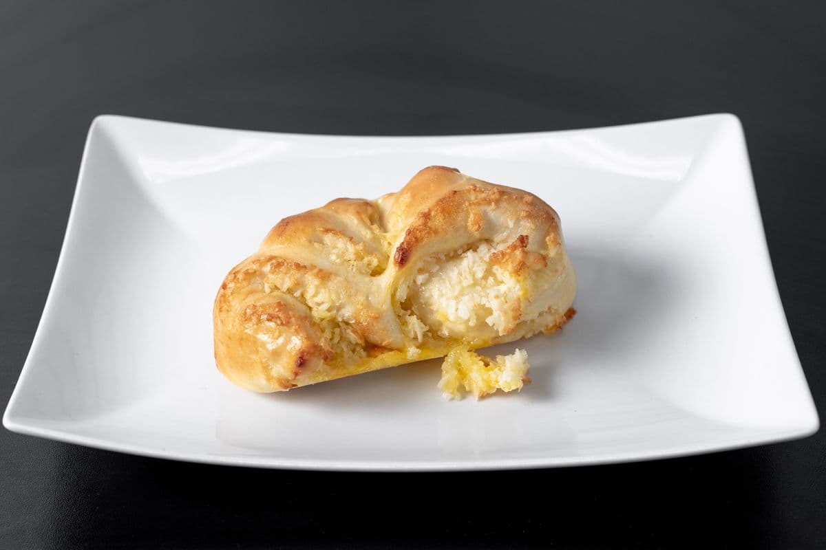 Coconut Bun (1 pc)