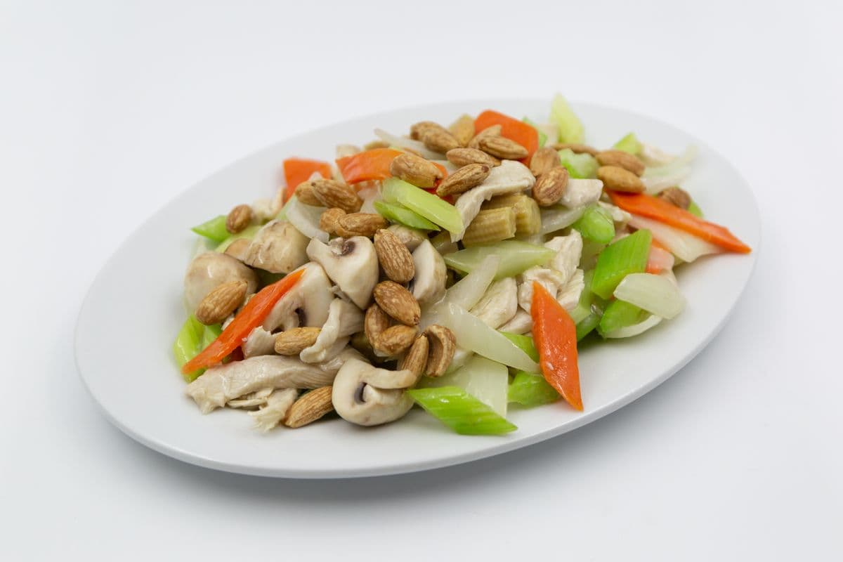 16. Chicken with Vegetables and Almonds (Guy Ding)