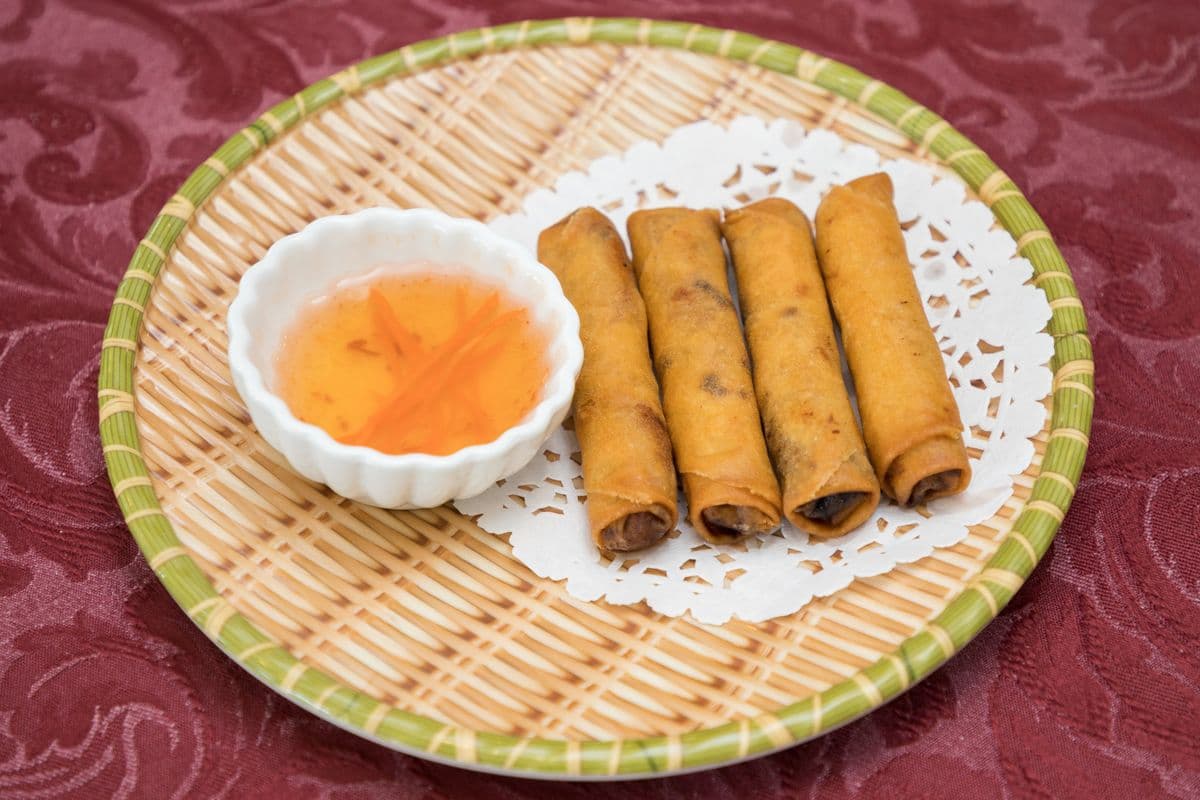 23. Vietnamese Spring Rolls with Vermicelli - Bun Cha Gio