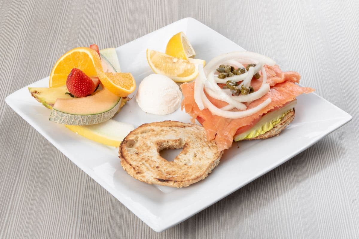 Oeufs Bénédictines Saumon Fumé / Smoked Salmon Eggs Benedict