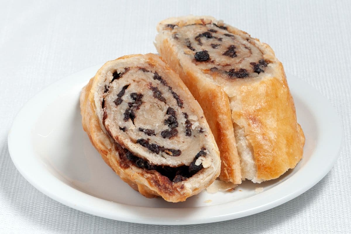Currant Rolls