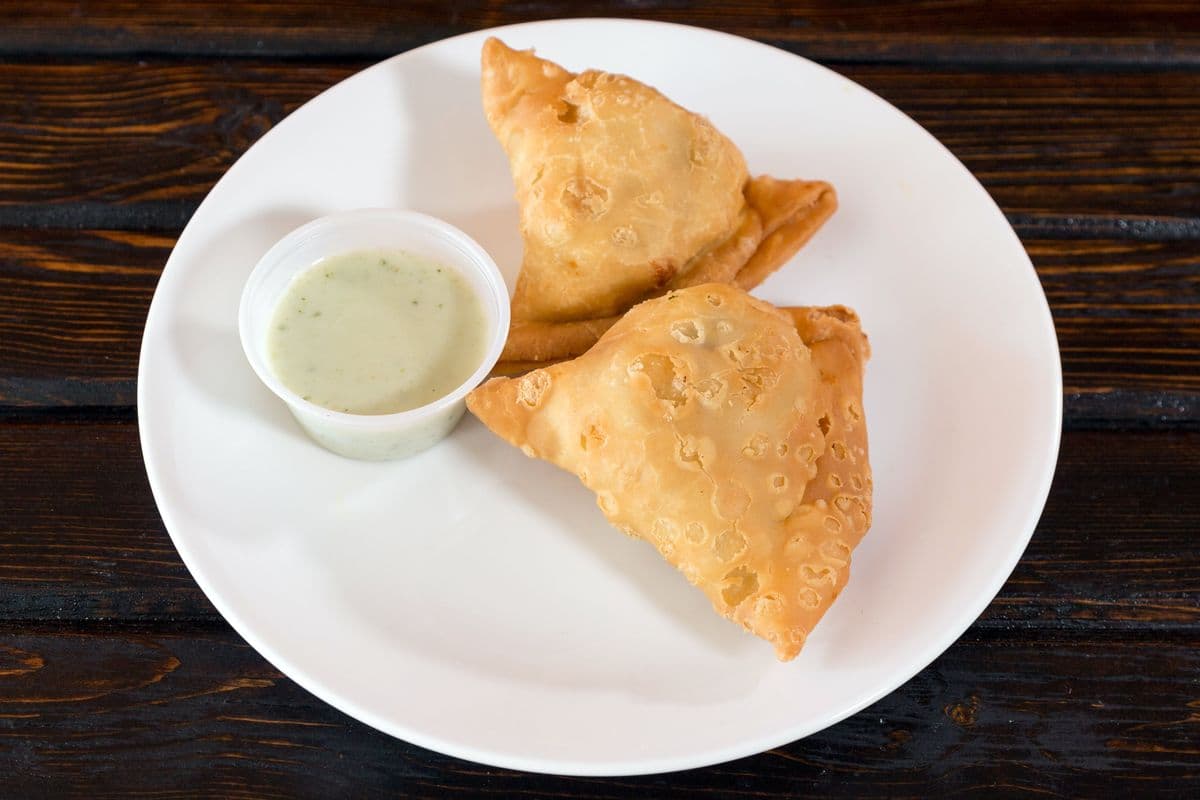 Samosas (2 pcs)