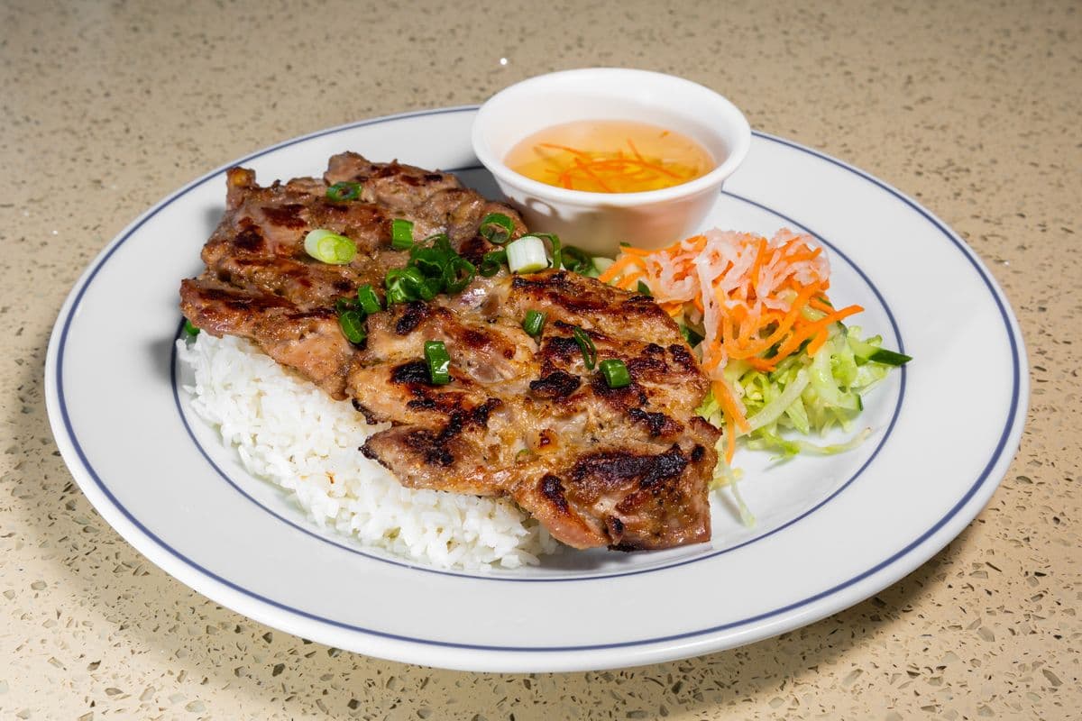 39. Lemongrass Chicken with Rice - Com Ga Nuong Sa