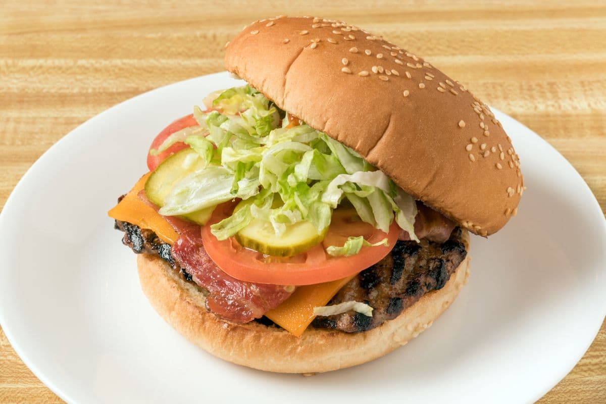 Homemade All-Star Burger (6 oz)