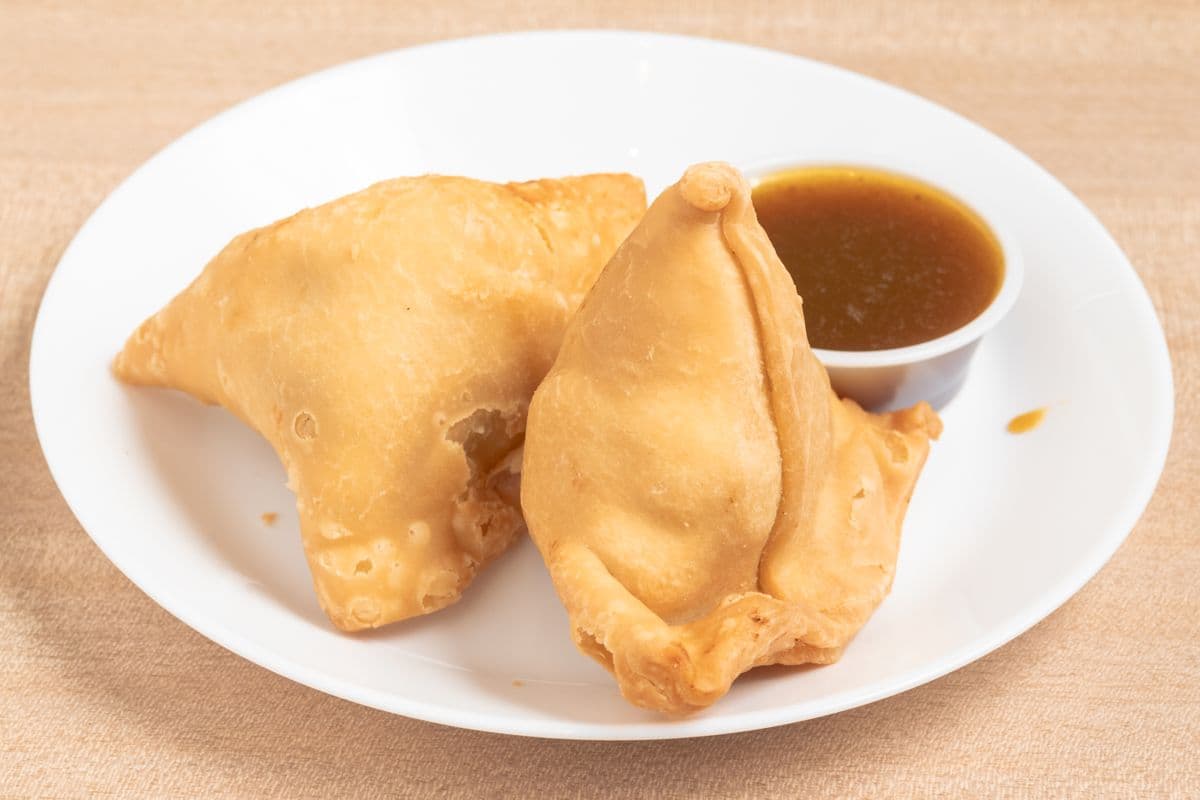 Vegetable Samosa (2 pcs)