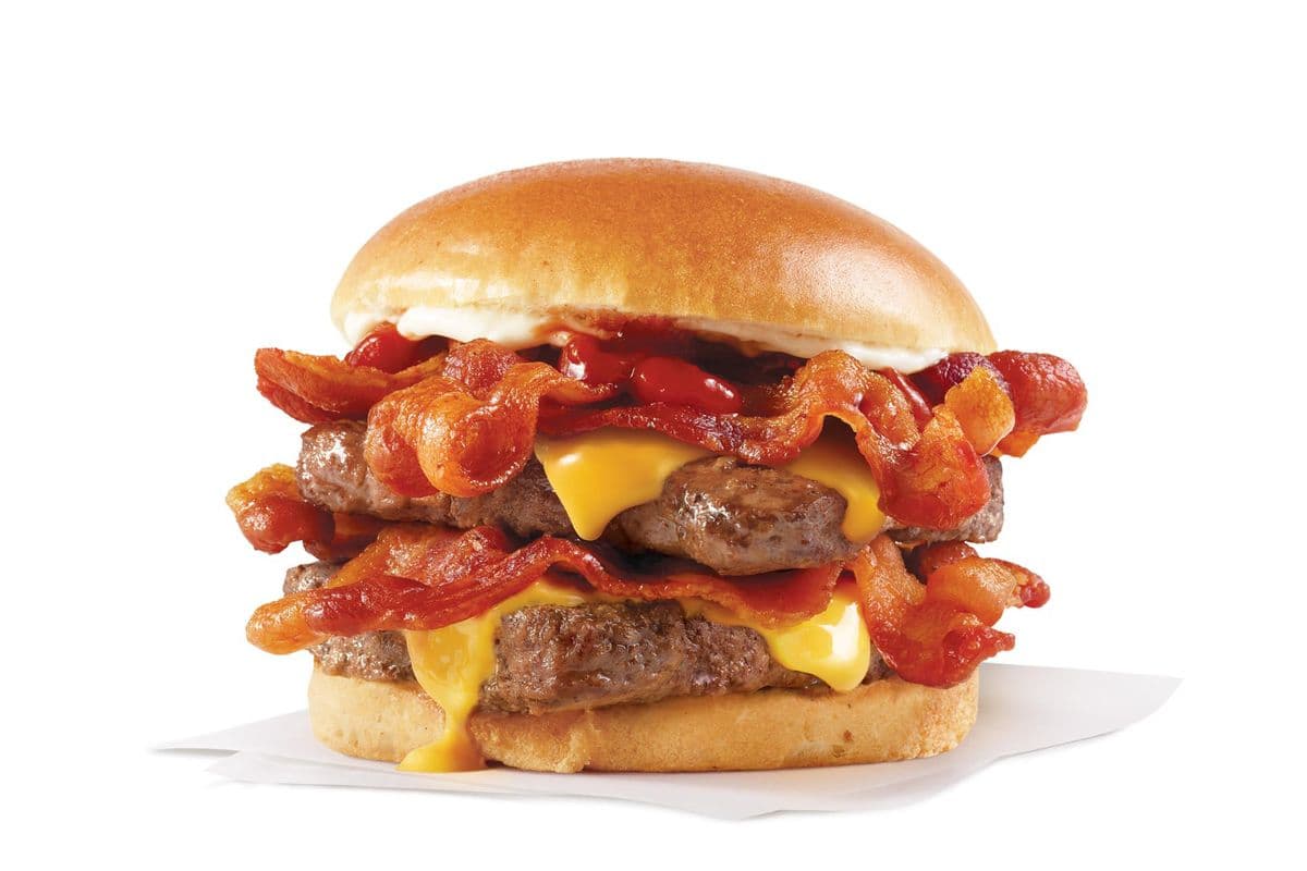 Baconator® double avec fromage / Double Baconator® with Cheese (Cals: 970)