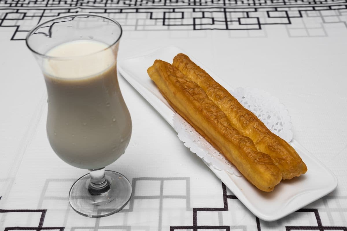 *31. Chinese Donut and Soy Milk / 豆浆油条