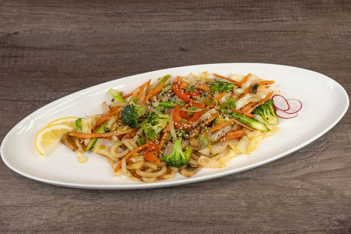 M15. Yaki Udon Stirfry