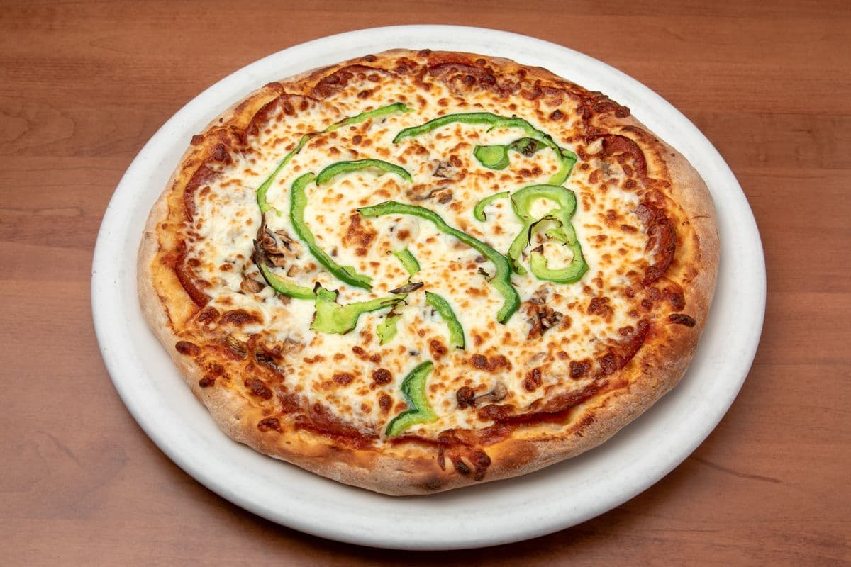 Petite pizza toute garnie / Small All-Dressed Pizza