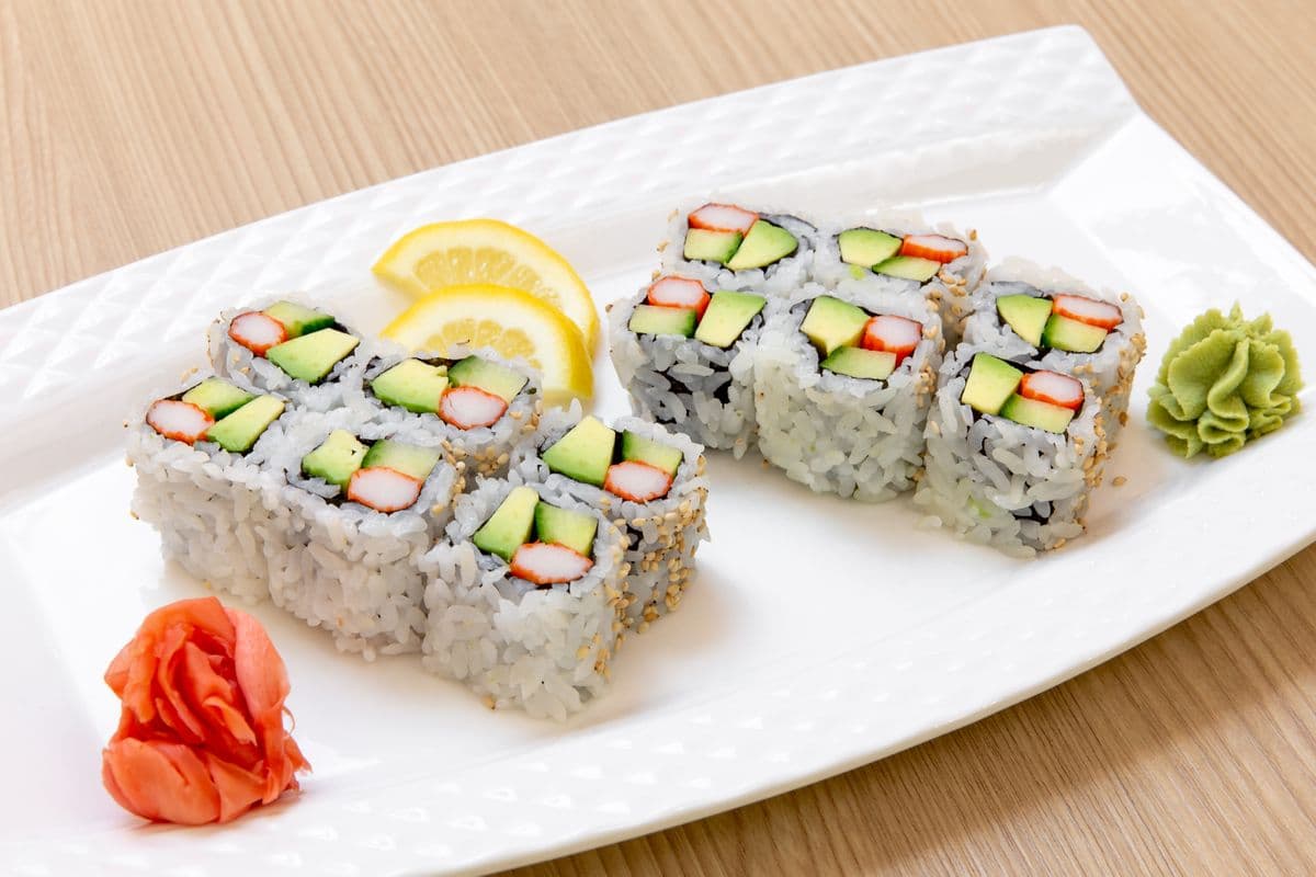 California Roll (16 pcs)