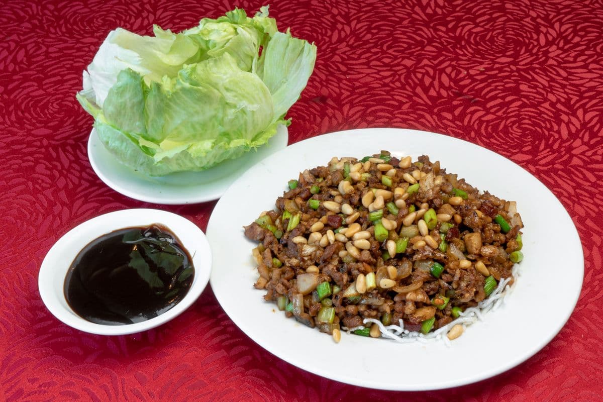 183. Beef and Bean Sprout Fried Rice Noodles (no sauce)