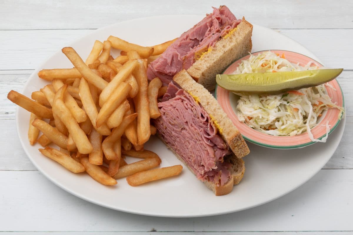 Super sandwich à la viande fumée / Super Smoked Meat Sandwich