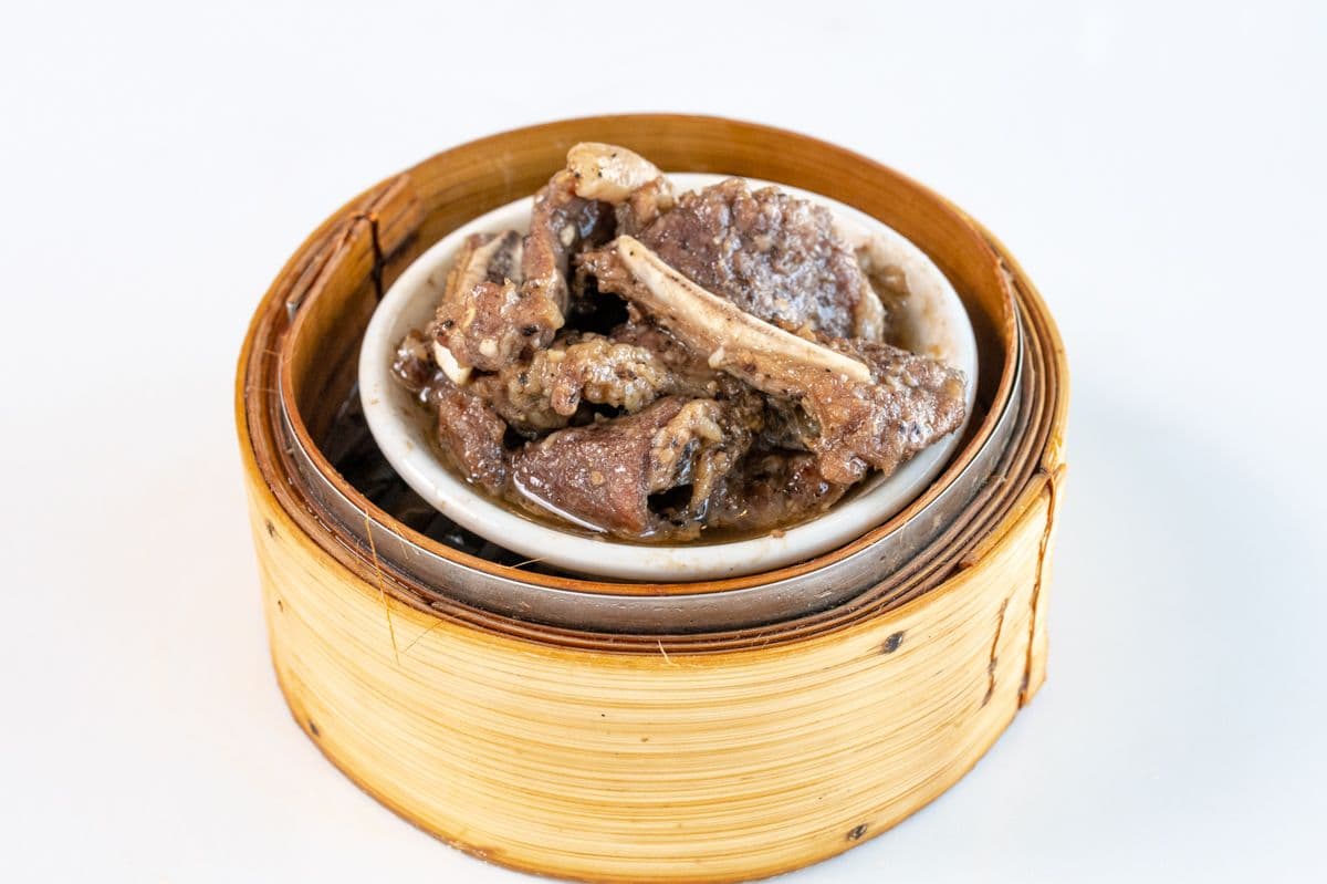 Steamed Black Pepper Beef Short Ribs