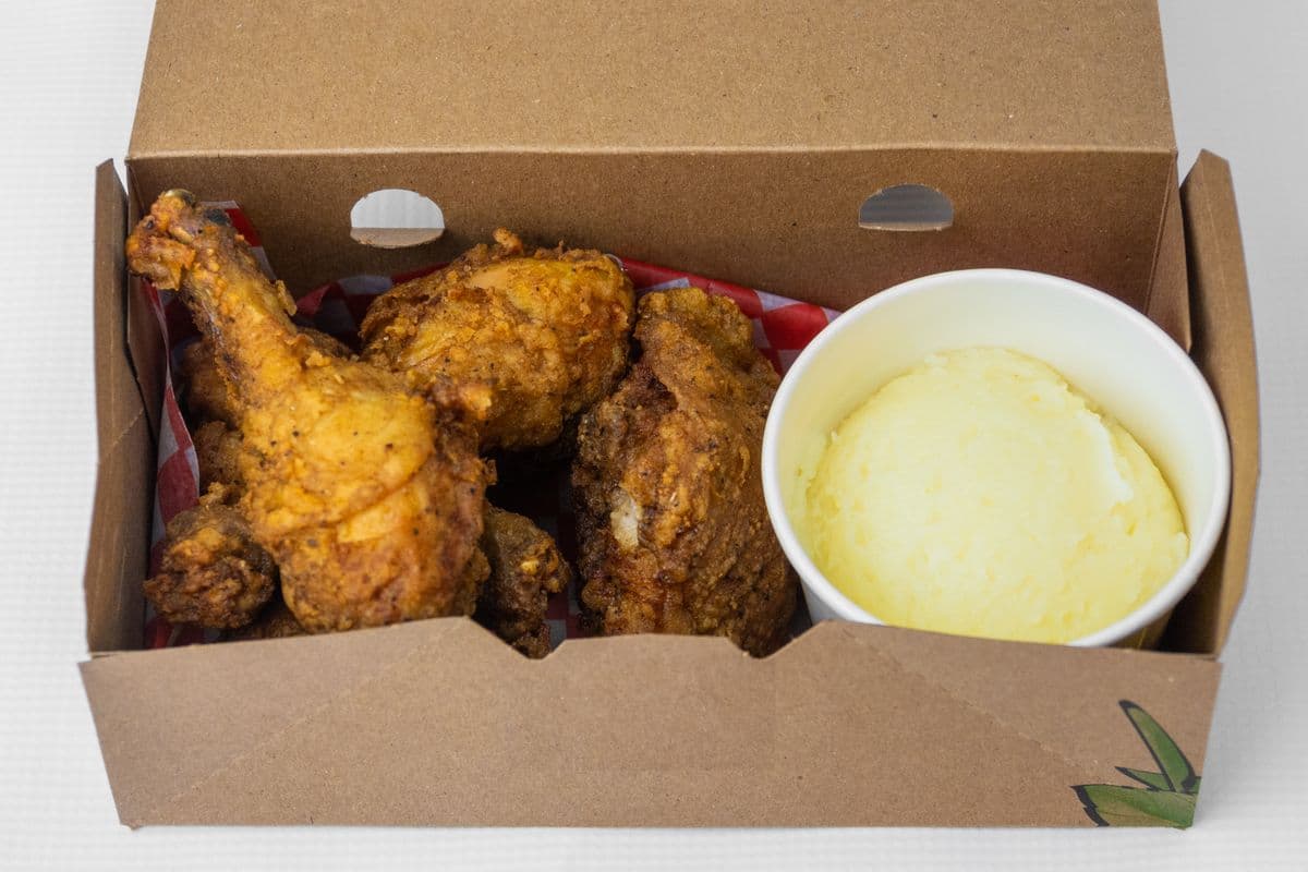 Five-Pieces Delicious Fried Chicken Snack