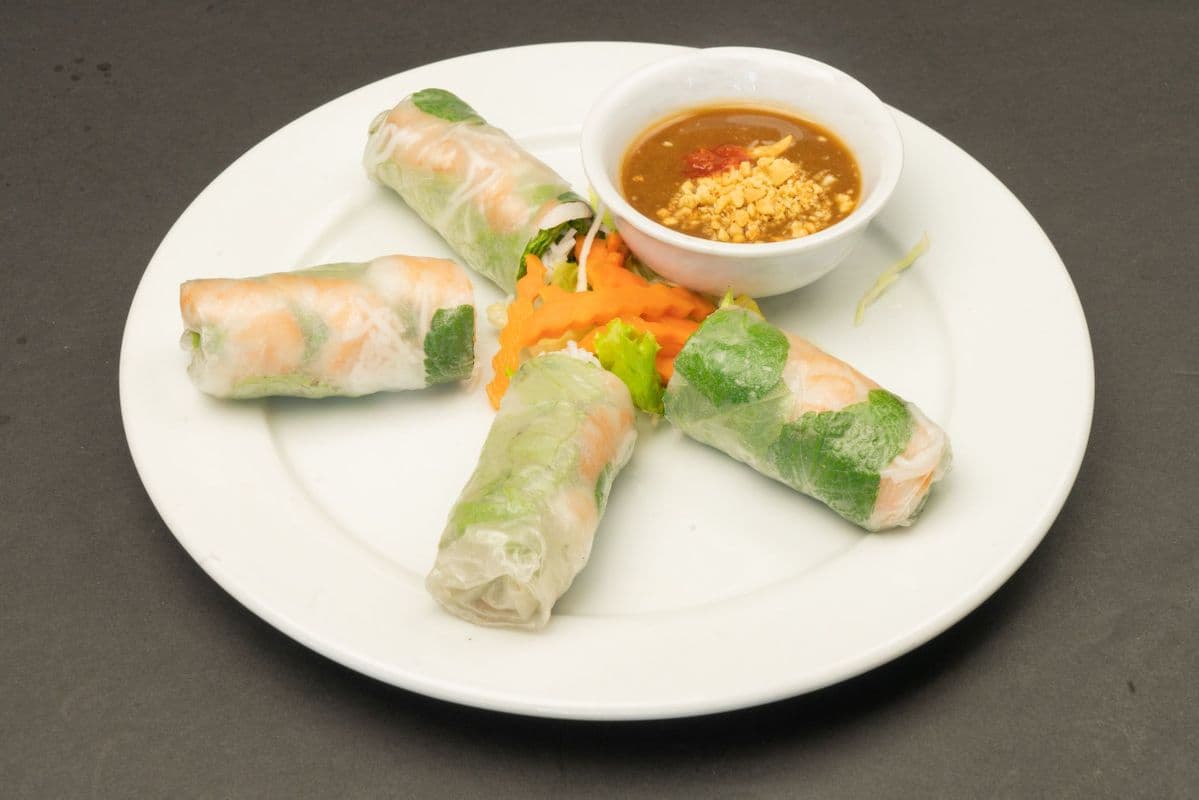 11. Rouleaux de printemps (2 mcx) / Salad Rolls (2 pcs)