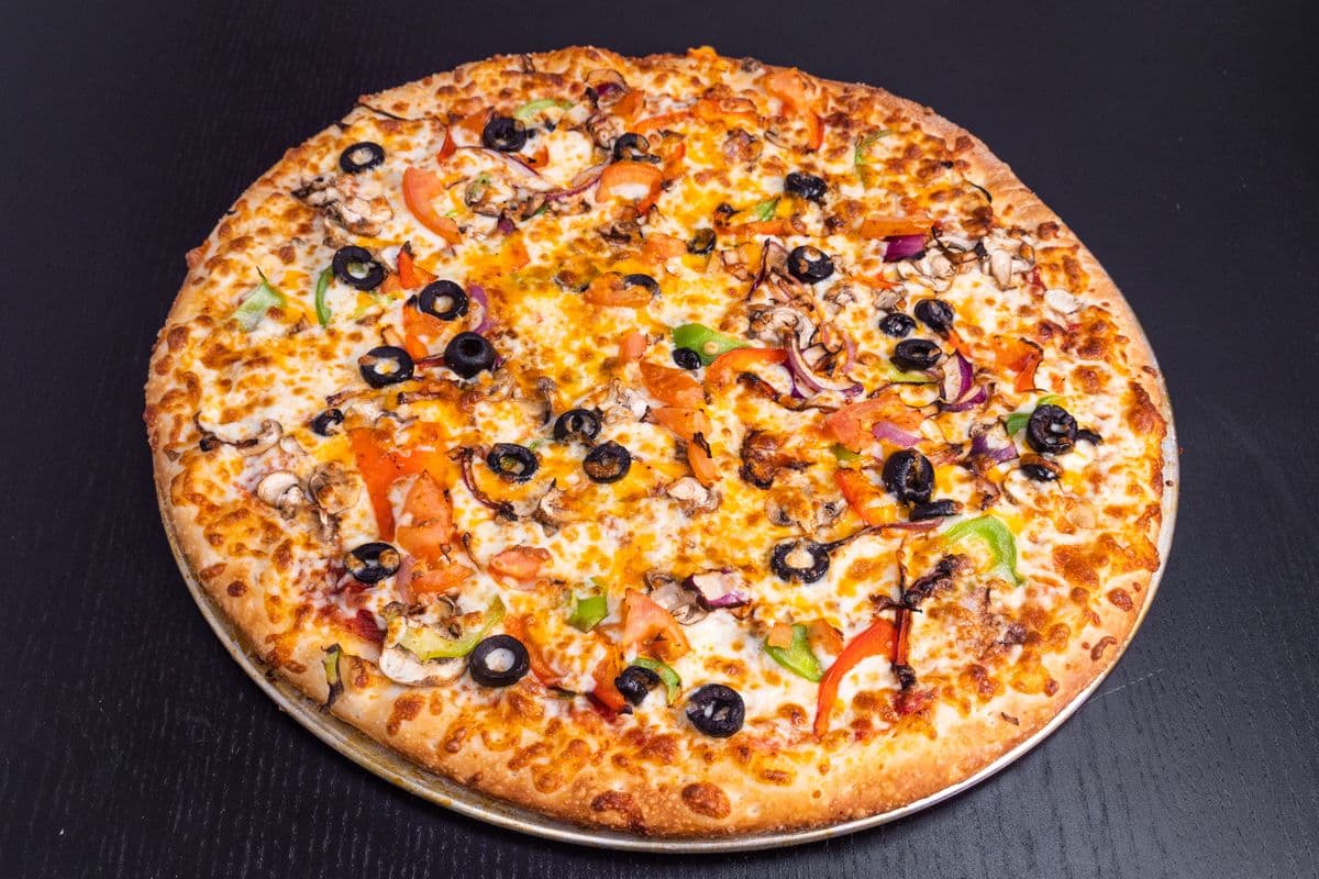 X-Large Veggie Deluxe Pizza