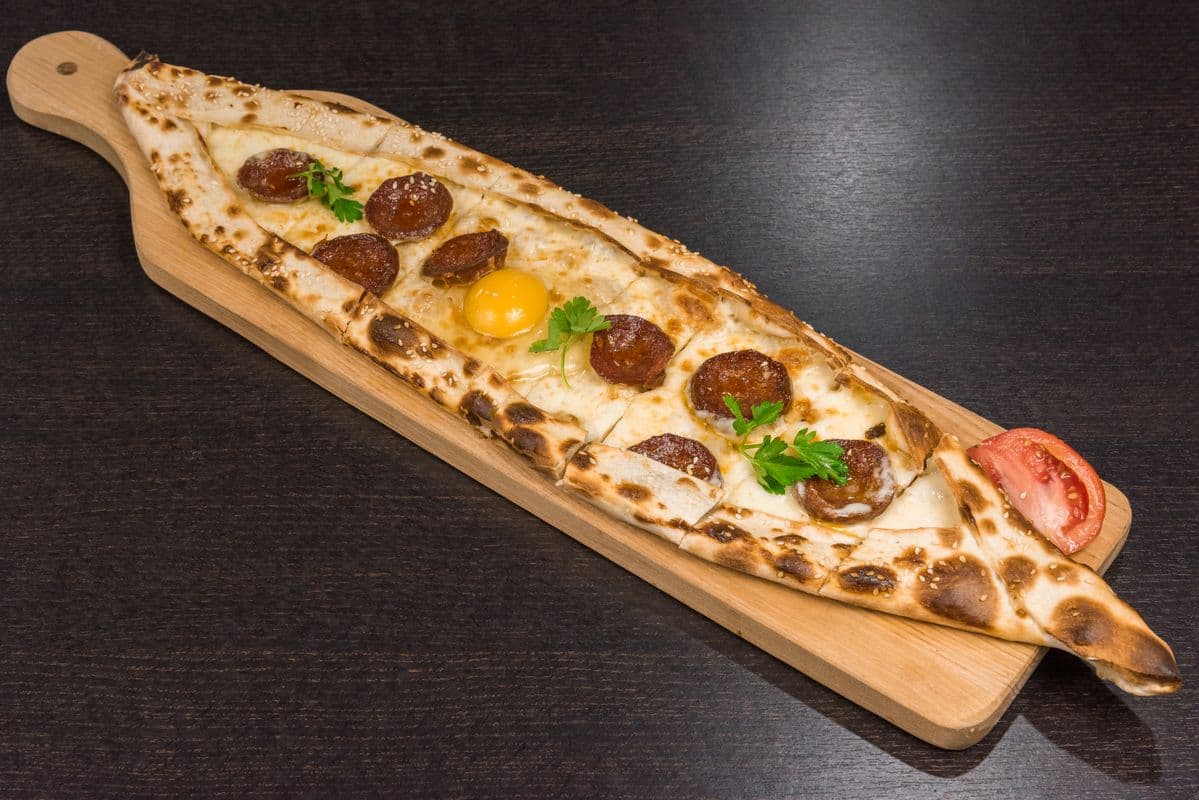 Sucuk Pide