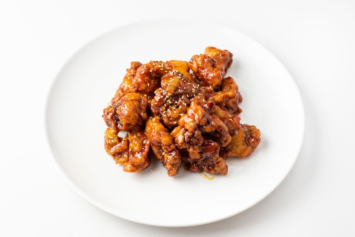 Deep-Fried Chicken with Sweet and Spicy Sauce