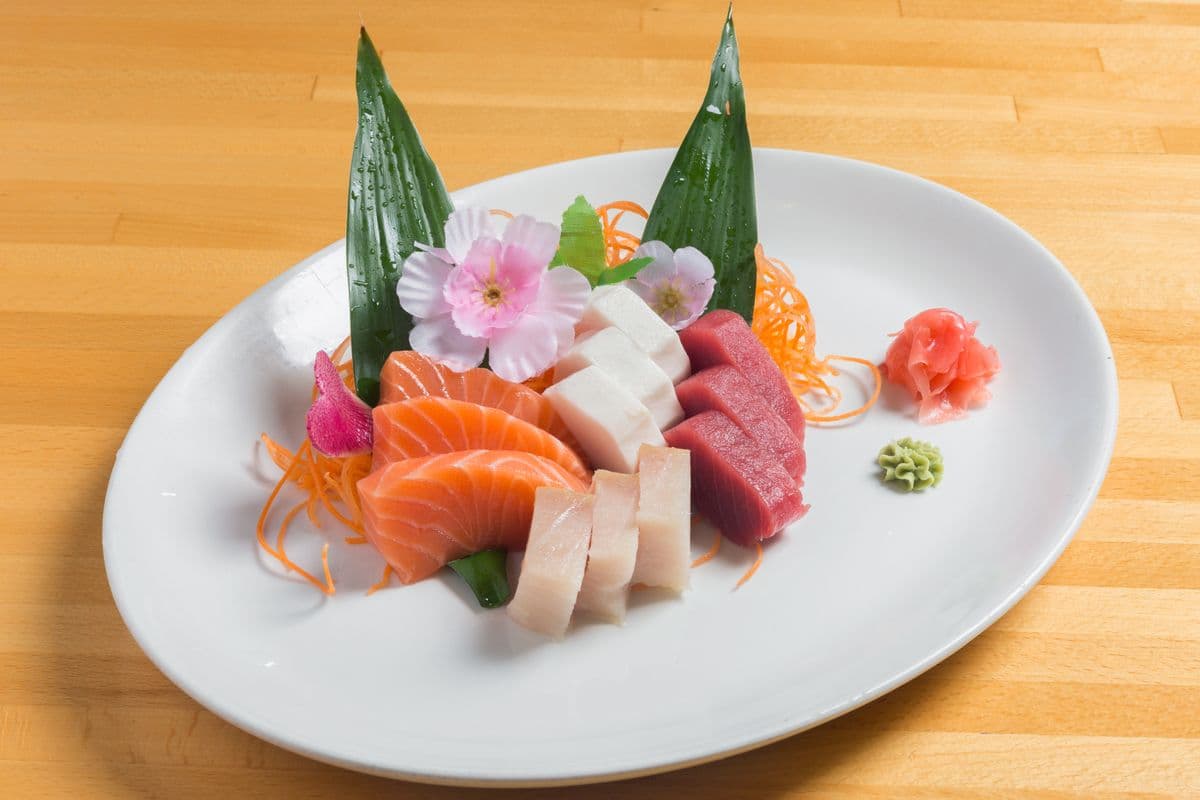 Sashimi Bronze Combo (12 pcs)