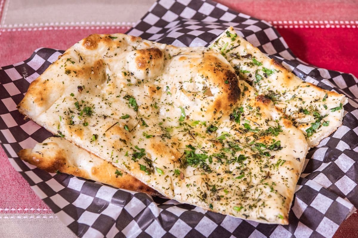 Garlic Naan (Butter and Fresh Garlic)
