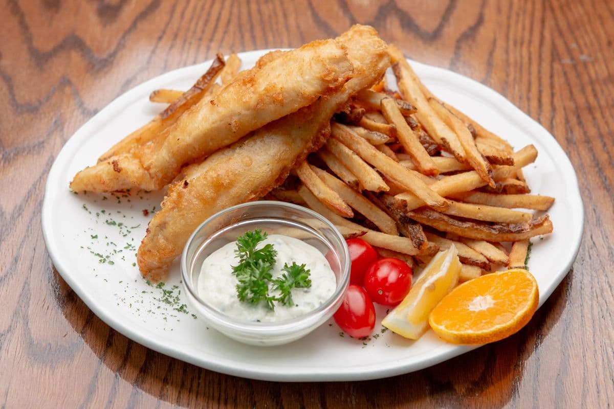 Cherry Creek's Original Fish and Chips (Pickerel or Cod) (2 pcs)