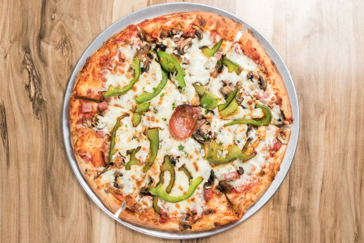 Pizza extra-large toute garnie 16" / Extra-Large All Dressed Pizza 16"