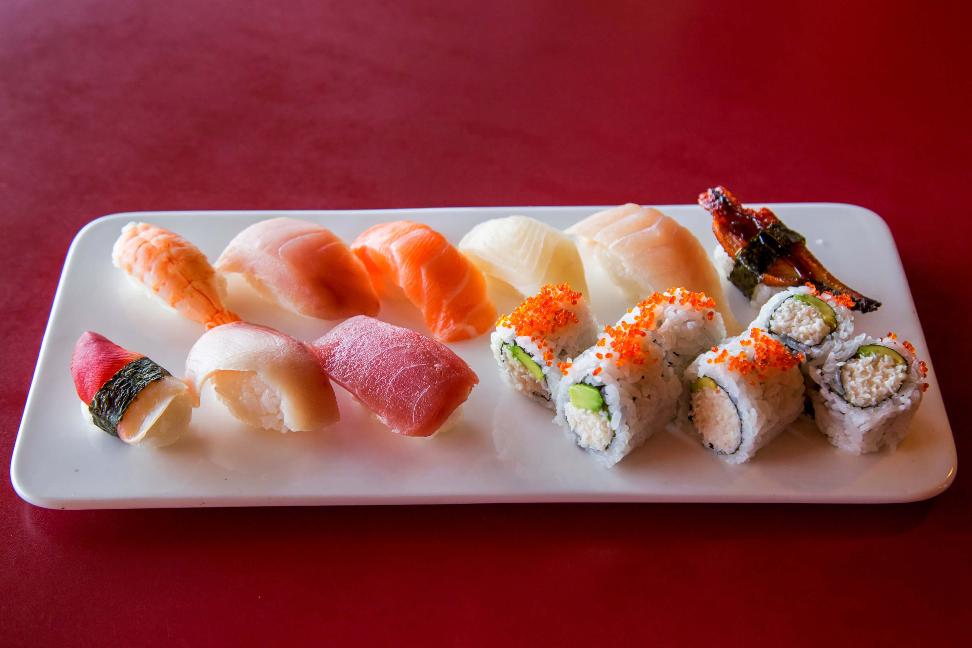 Deluxe Assorted Sushi Combo