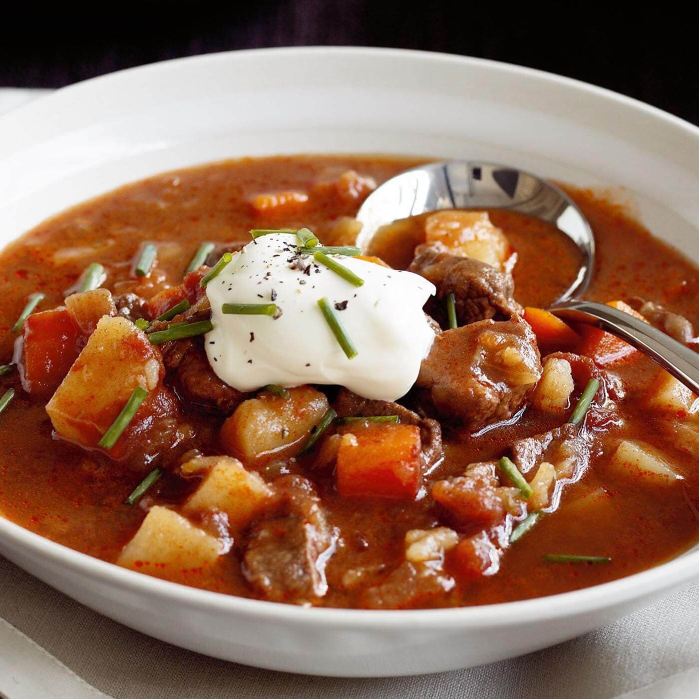 Jonas' Restaurant - Hungarian Cuisine