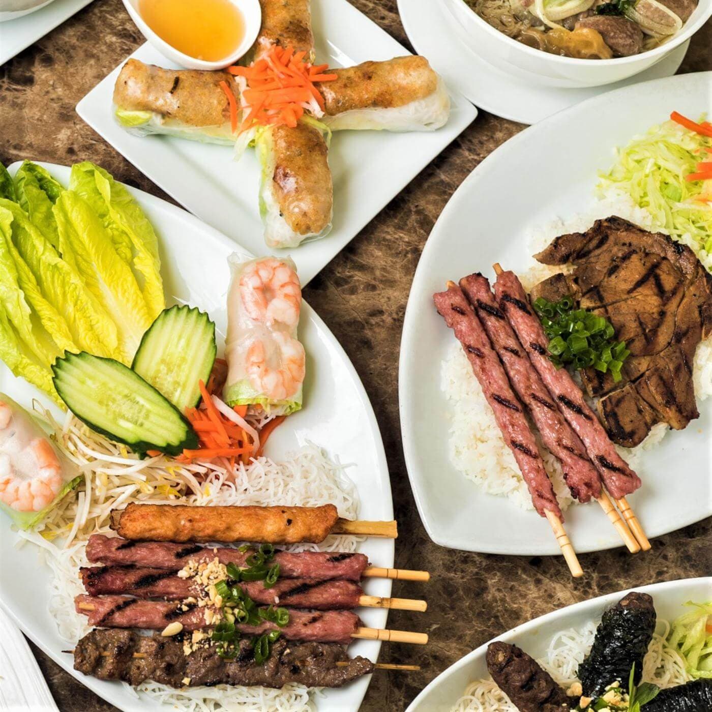 Le Petit Saigon